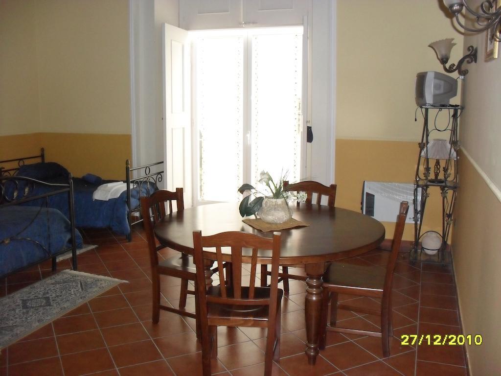 Hotel Pignatelli Napoli Kültér fotó