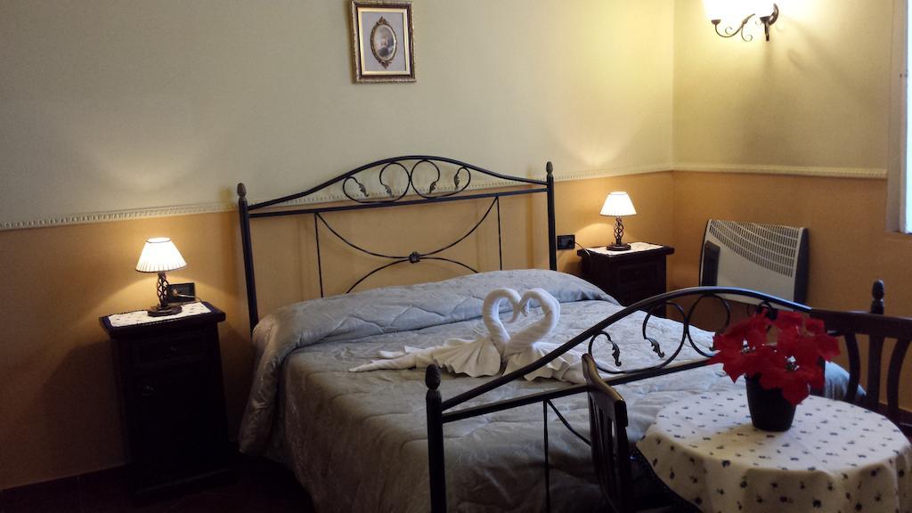 Hotel Pignatelli Napoli Kültér fotó