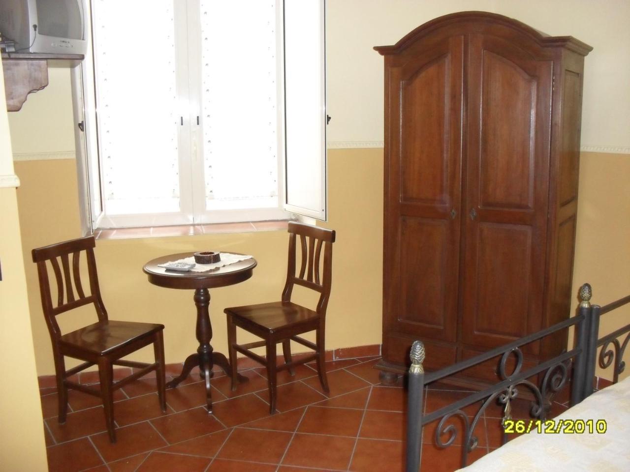 Hotel Pignatelli Napoli Kültér fotó